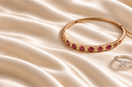 Vintage vs Antique Jewellery: What’s the Difference?