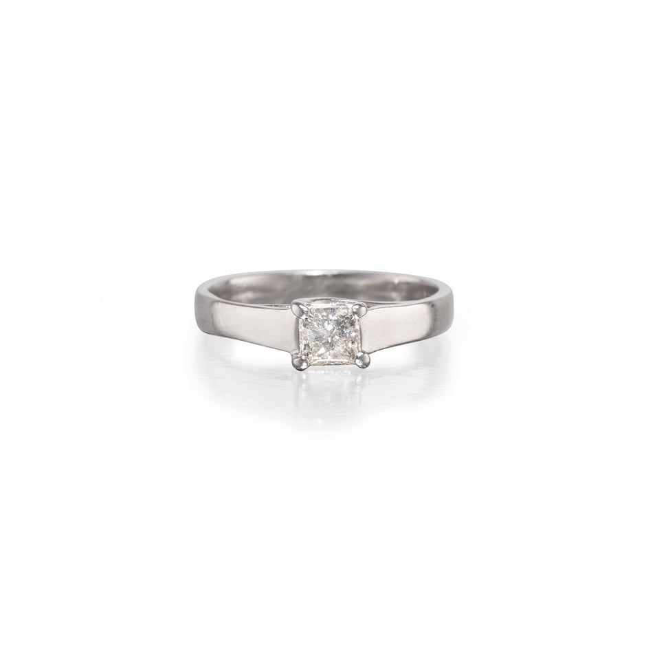 18ct White Gold Classic Claw set Diamond Solitaire Ring on white background
