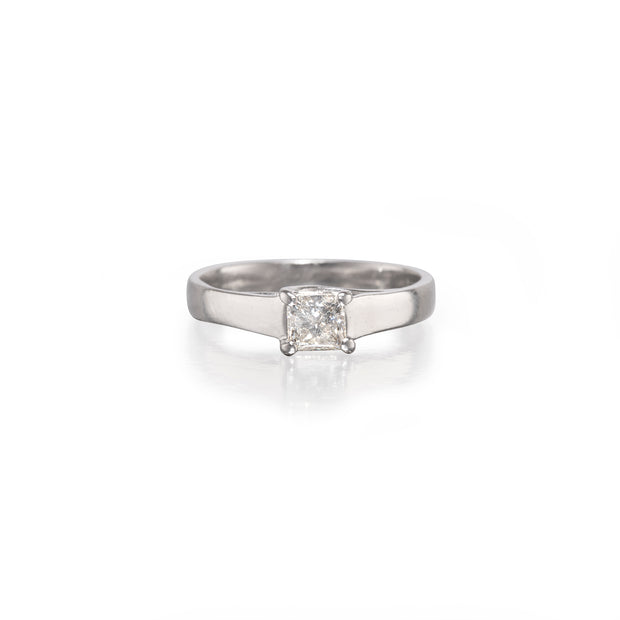 18ct White Gold Classic Claw set Diamond Solitaire Ring on white background