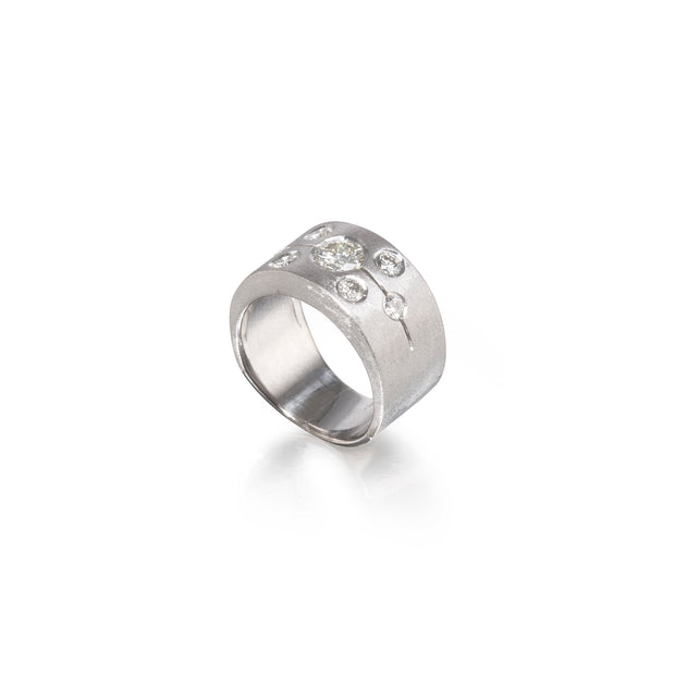 18ct White Gold Diamond Frosted Dress Ring top view