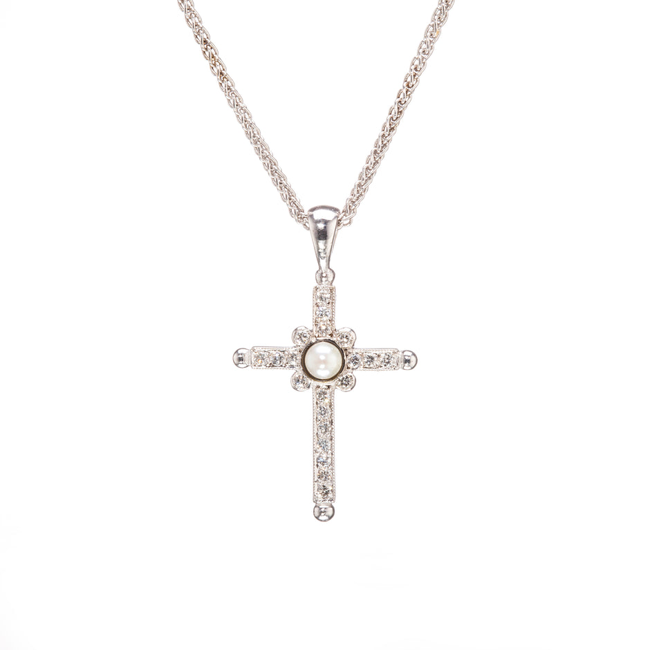 18ct white gold diamond cross pendant with seed pearl and rope chain