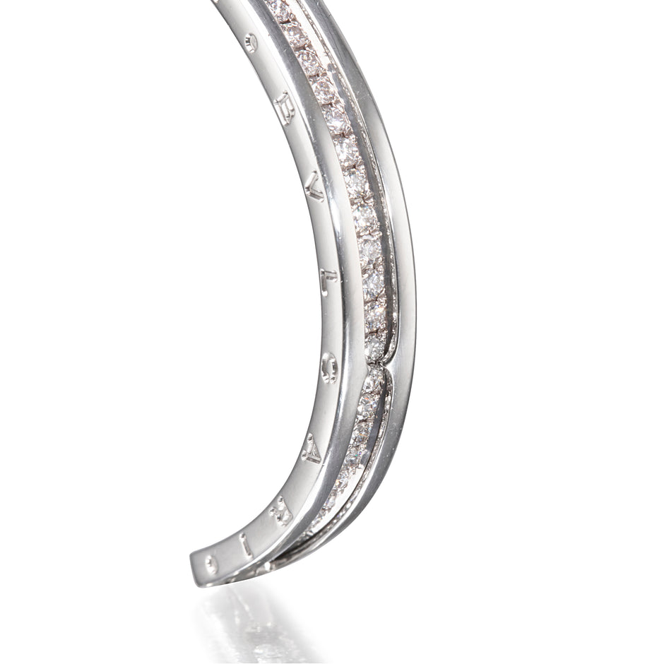 Bzero 18ct White Gold BVLGARI Open Bangle close up