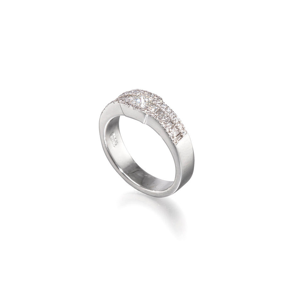 18ct White Gold Baguette and Princess Cut Diamond Cluster Ring