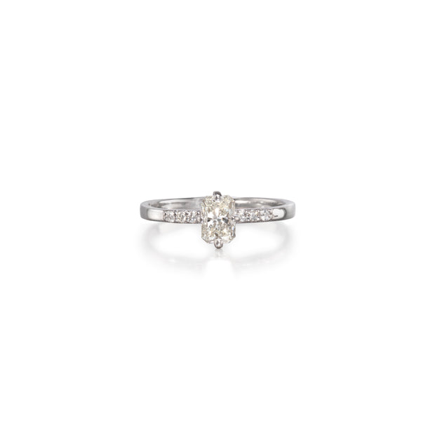 18ct White Gold Radiant Cut Diamond Ring