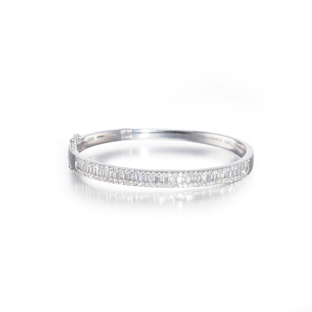18ct White Gold Hinged Diamond Fancy Bangle
