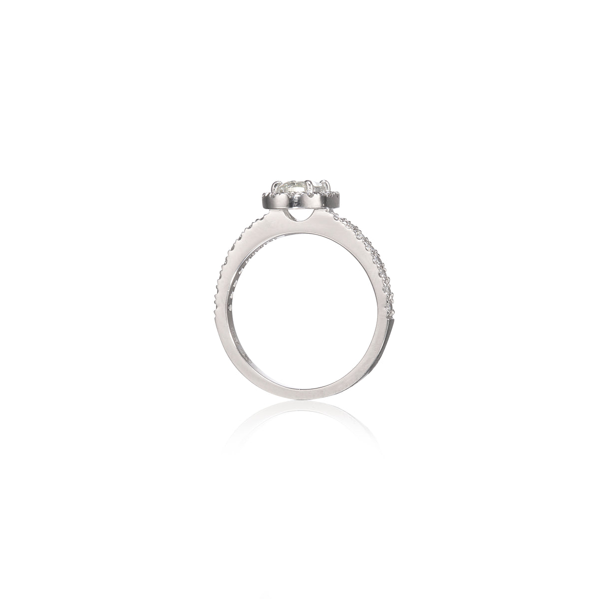 18ct White Gold Oval Cut Diamond Halo Ring