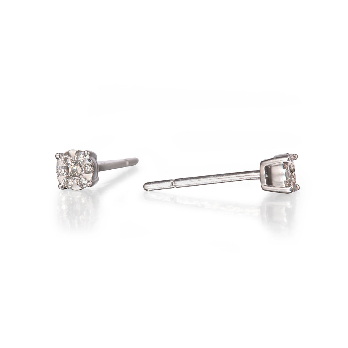 9ct White Gold illusion Cluster Diamond Stud Earrings
