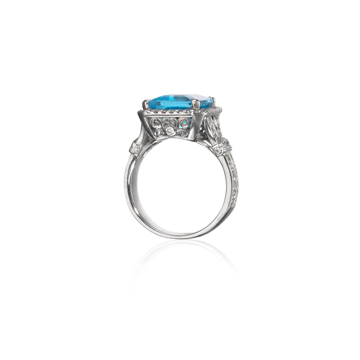 Vintage Style 9ct White Gold Blue Topaz Diamond Ring