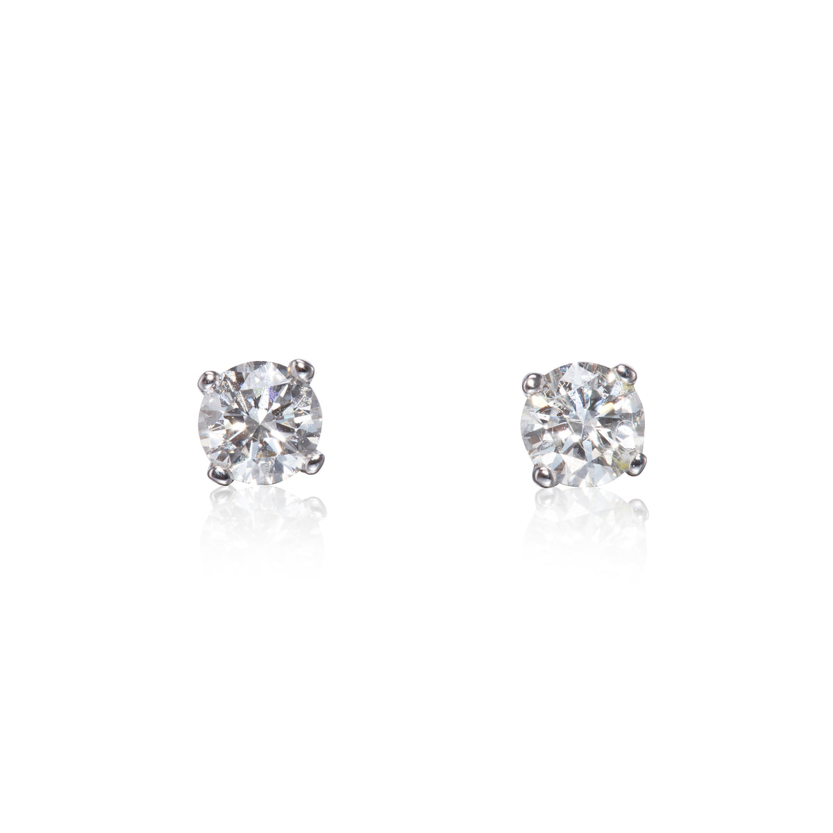 18ct White Gold Diamond Stud Earrings
