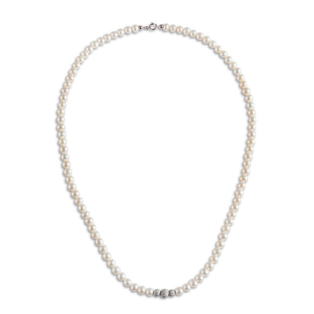 18ct White Gold String of Pearls
