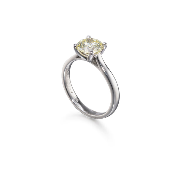 18ct White Gold Solitaire Diamond Ring