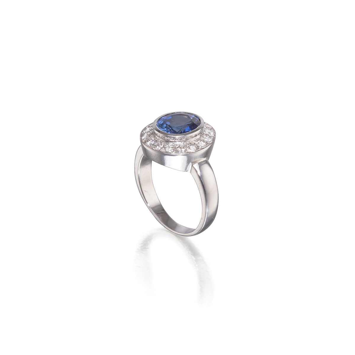 9ct White Gold Tanzanite and Diamond Bezel Setting Halo Ring