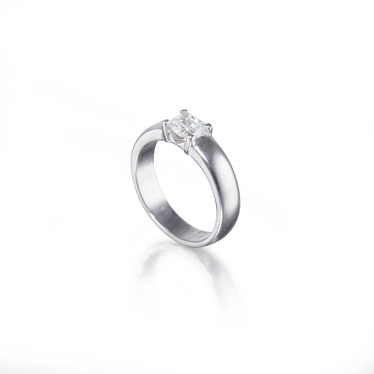 18ct White Gold Princess Cut Diamond Ring
