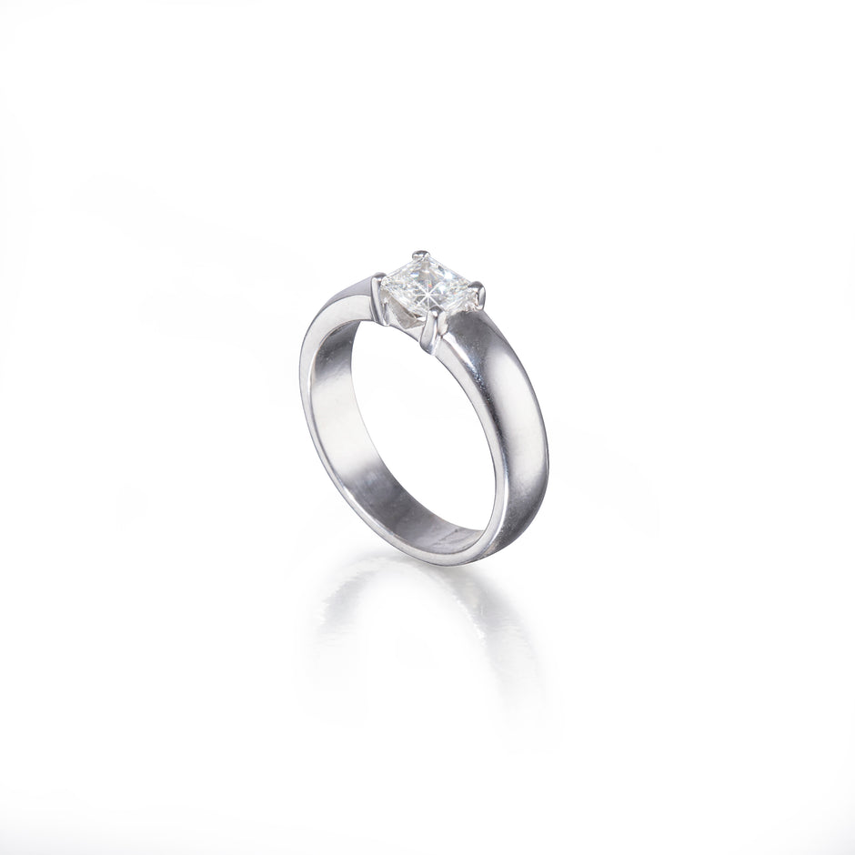 18ct White Gold Princess Cut Diamond Ring