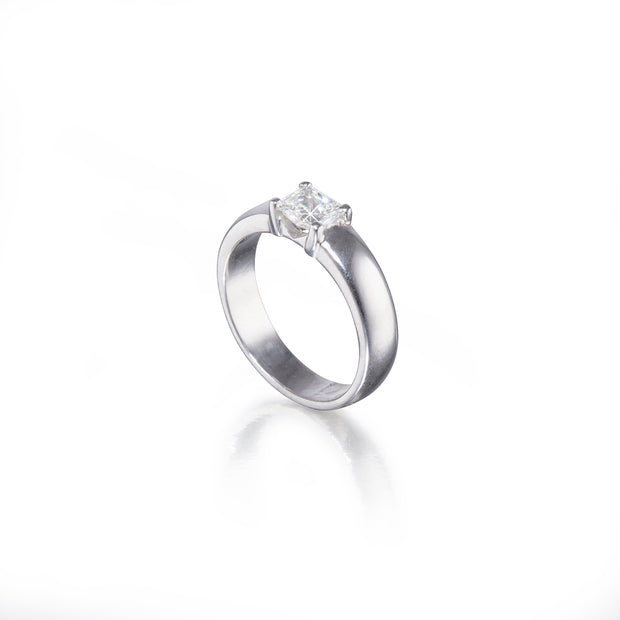 18ct White Gold Princess Cut Diamond Ring
