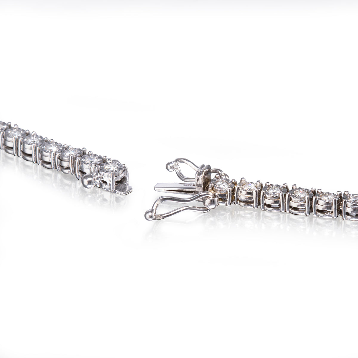 18ct White Gold Diamond Tennis Necklace