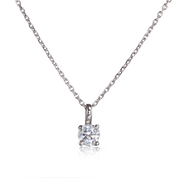 18ct White Gold Chain with a 18ct White Gold Diamond Pendant