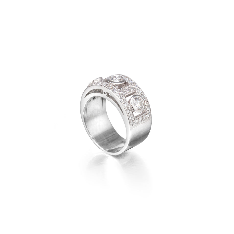 Charles Greig 18ct White Gold Diamond Dress Ring