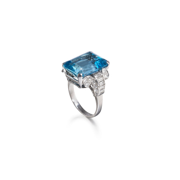 18ct White Gold Topaz and Diamond Ring