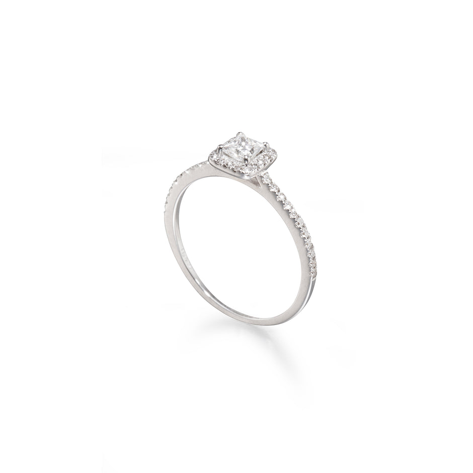 18ct White Gold Diamond Halo Ring