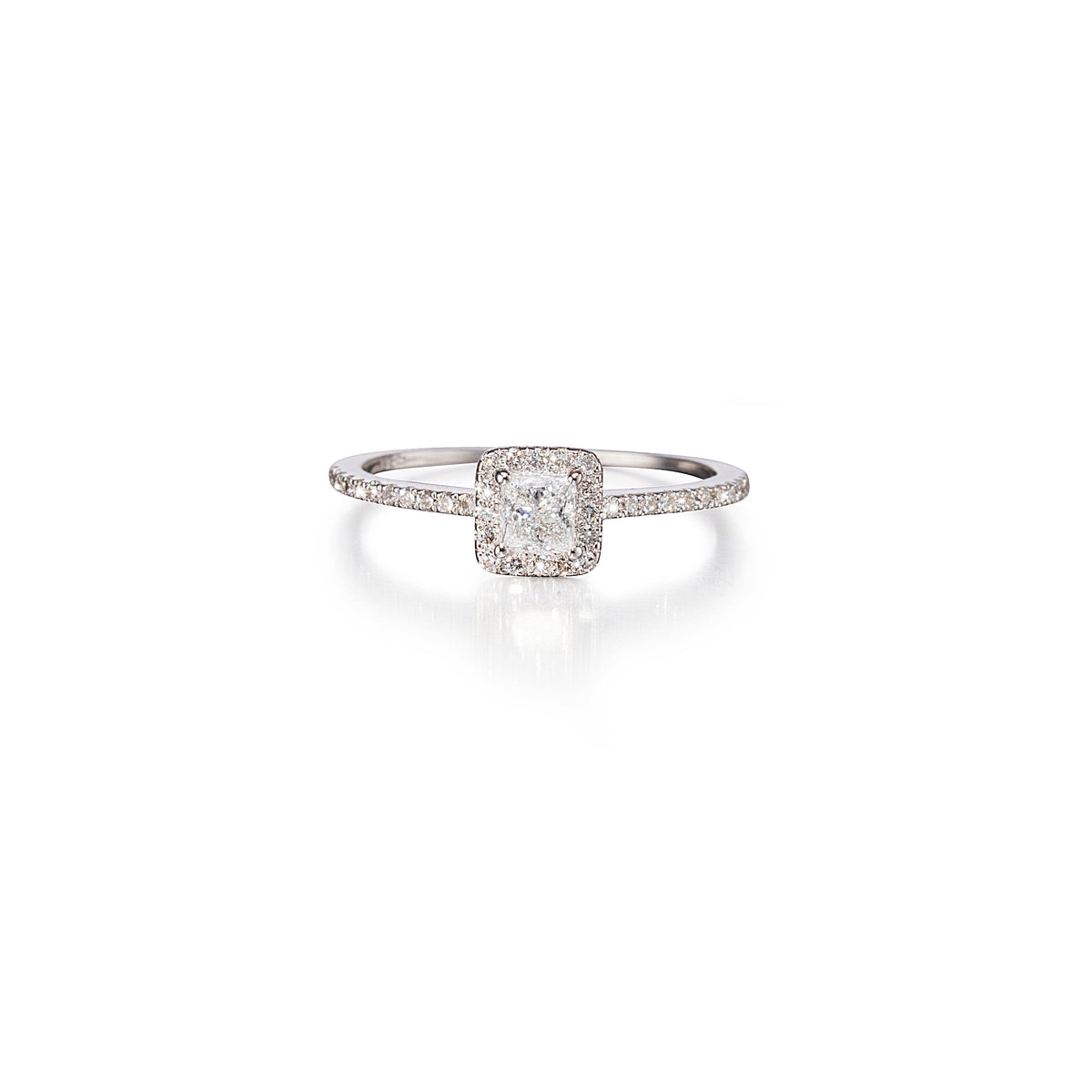 18ct White Gold Diamond Halo Ring