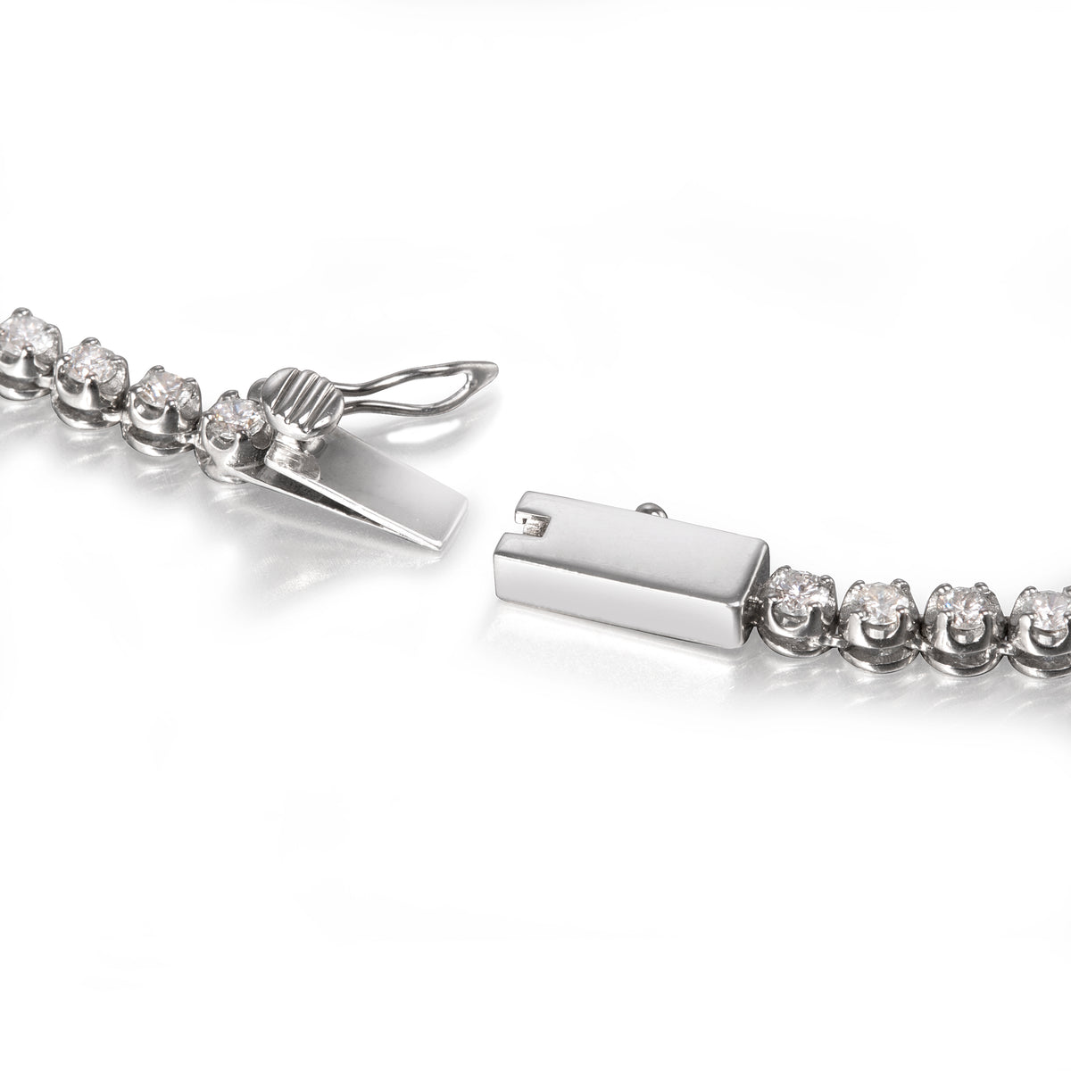 18ct White Gold Diamond Tennis Necklace