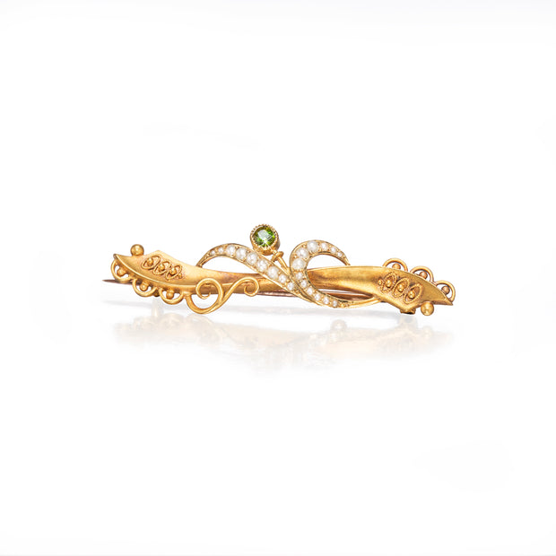 Vintage 15ct Yellow Gold Seed Pearl and Peridot Brooch