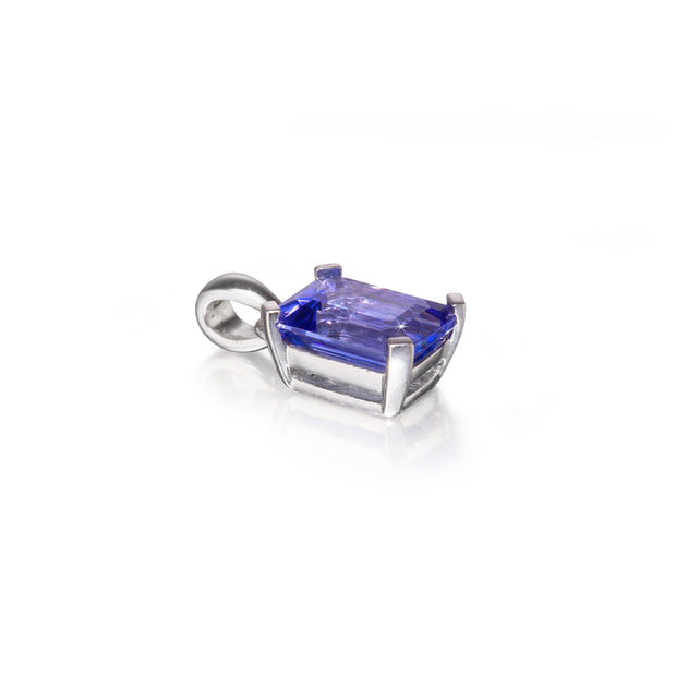 18ct White Gold Emerald Cut Tanzanite Pendant