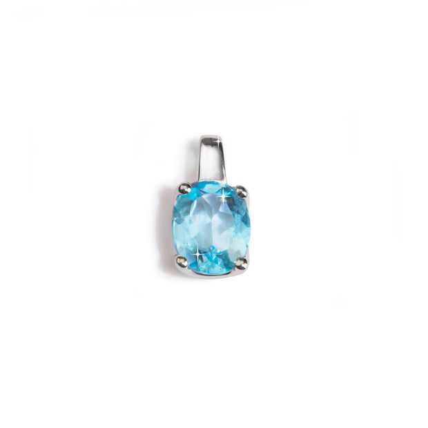 18ct White Gold Topaz Pendant