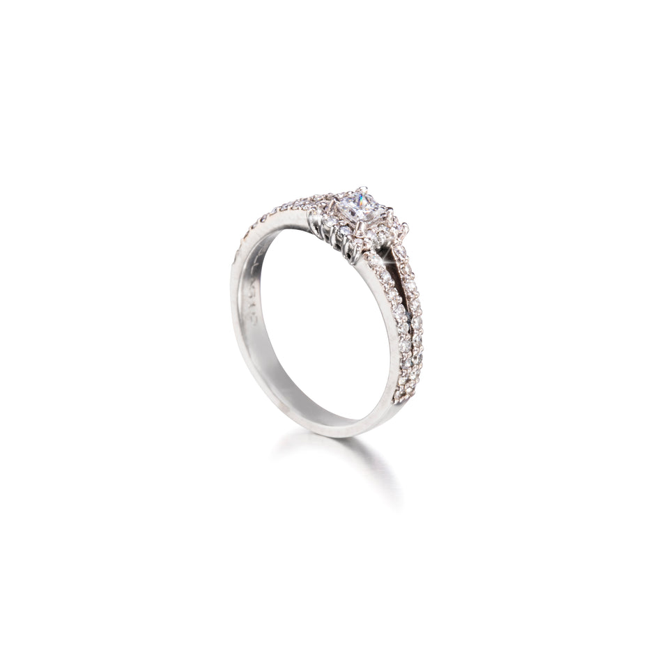 18ct White Gold Bellagio Halo Diamond Ring
