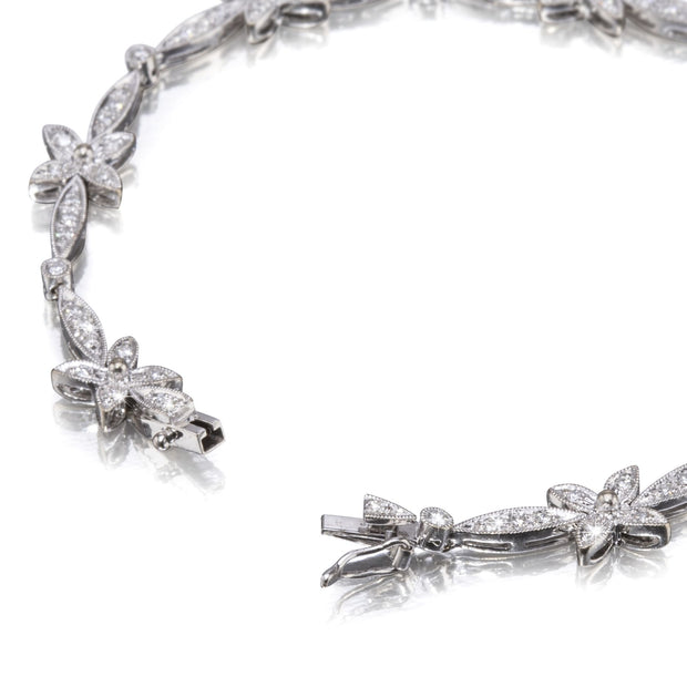 18ct White Gold Diamond Flower Bracelet